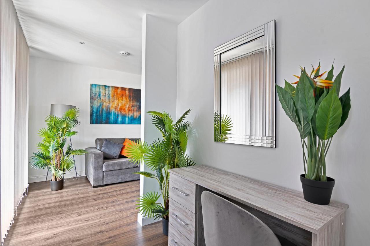 ווטפורד Spacious, Bright & Modern 1 & 2 Bed Apartments At Sligo House - Central Watford מראה חיצוני תמונה