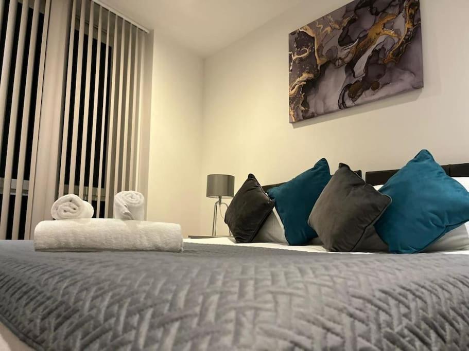 ווטפורד Spacious, Bright & Modern 1 & 2 Bed Apartments At Sligo House - Central Watford מראה חיצוני תמונה
