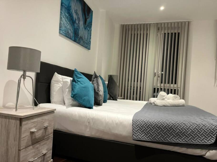 ווטפורד Spacious, Bright & Modern 1 & 2 Bed Apartments At Sligo House - Central Watford מראה חיצוני תמונה